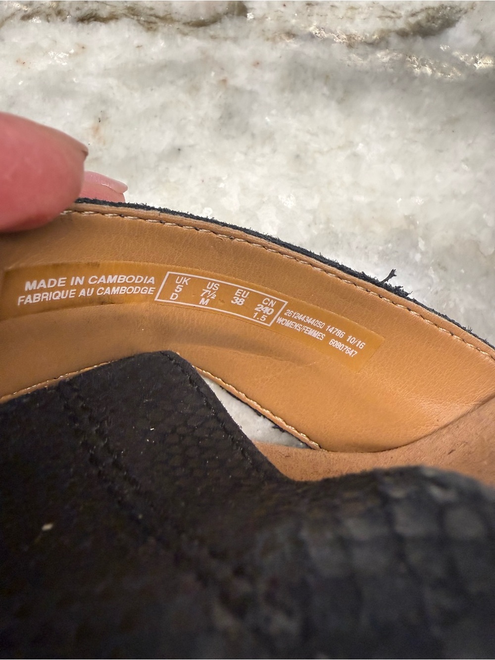 Clarks Black Snake-Texture Wedge Sandals - Picture 7 of 12